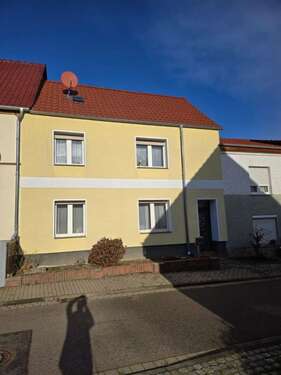 Foto - Haus zum Kaufen in Bitterfeld-Wolfen 39.000,00 € 110 m²