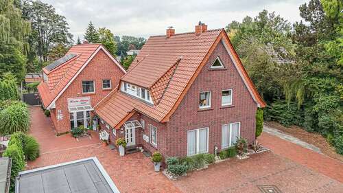 Foto - Haus zum Kaufen in Westerstede 995.000,00 € 363 m²