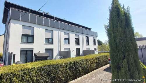 Foto - Haus zum Kaufen in Flörsheim Weilbach 820.000,00 € 215 m²