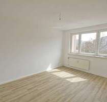 Wohnung zum Mieten in Halle (Saale) 247,00 € 41.12 m²