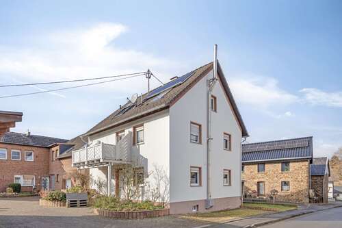 Foto - Haus zum Kaufen in Lind 195.000,00 € 150 m²