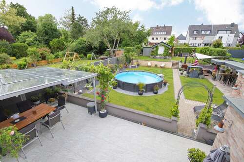 Foto - Haus zum Kaufen in Düsseldorf Wersten 639.000,00 € 230 m²