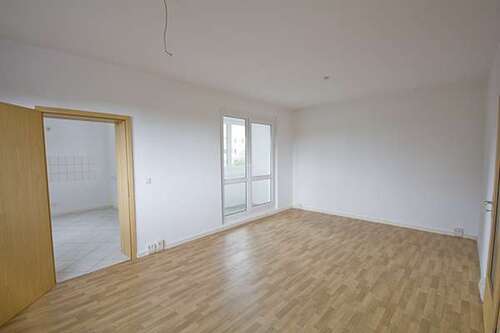 Foto - Wohnung zum Mieten in Halle (Saale) 328,00 € 65.44 m²