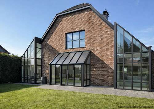 Foto - Haus zum Kaufen in Langenfeld 785.000,00 € 200 m²