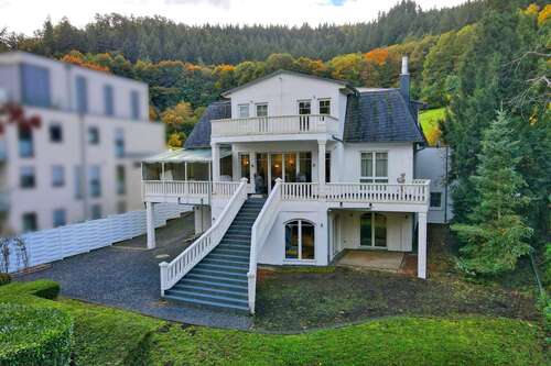 Foto - Haus zum Kaufen in Baden-Baden 2.700.000,00 € 527 m²