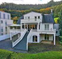 Haus zum Kaufen in Baden-Baden 2.700.000,00 € 527 m²