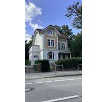 Haus zum Kaufen in Hamburg Rahlstedt 1.250.000,00 € 307 m²
