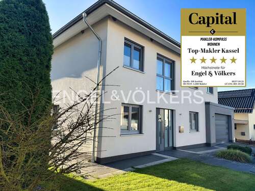 Foto - Haus zum Kaufen in Lohfelden 670.000,00 € 300 m²