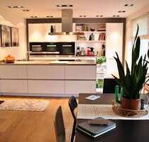 Wohnung zum Mieten in Düsseldorf 2.750,00 € 146 m²