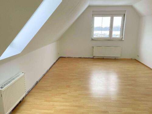 Foto - Wohnung zum Mieten in Röderaue 350,00 € 73.7 m²