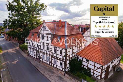 Foto - Haus zum Kaufen in Bad Emstal 259.000,00 € 270 m²