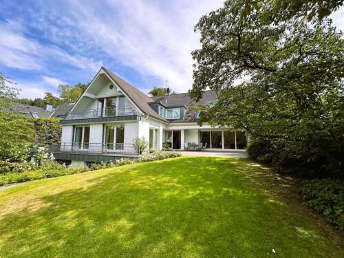 Foto - Haus zum Kaufen in Ratingen-Hösel 2.195.000,00 € 537 m²