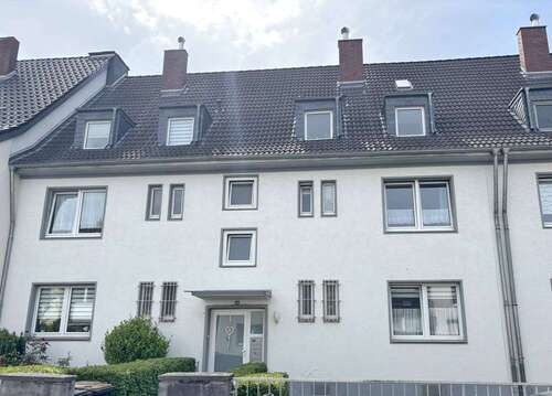 Foto - Haus zum Kaufen in Köln-Merheim 930.000,00 € 307 m²