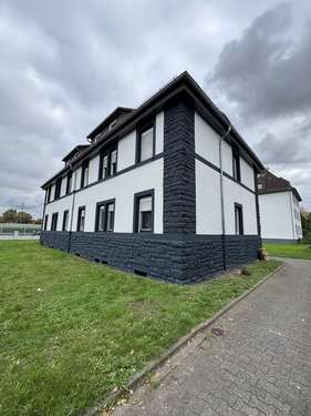 Foto - Wohnung zum Mieten in Bischofsheim 900,00 € 75 m²