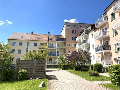 Foto - Wohnung zum Mieten in Zwickau 170,00 € 23.35 m²