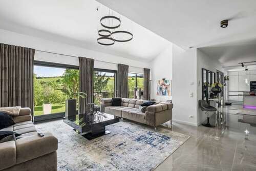 Foto - Haus zum Kaufen in Taunusstein 1.620.000,00 € 446 m²