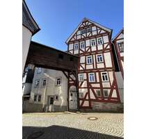 Haus zum Kaufen in Herborn 120.000,00 € 146 m²