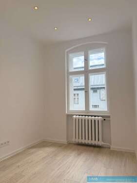 Foto - Büro in Berlin 560,00 € 32 m² - 560,00 EUR Kaltmiete, ca.  32,00 m²