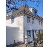 Haus zum Kaufen in Oberschleißheim bei München 1.390.000,00 € 210 m²