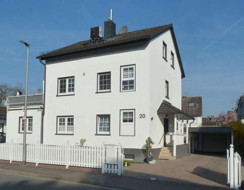 Foto - Haus zum Kaufen in Hattersheim am Main 730.000,00 € 212 m²