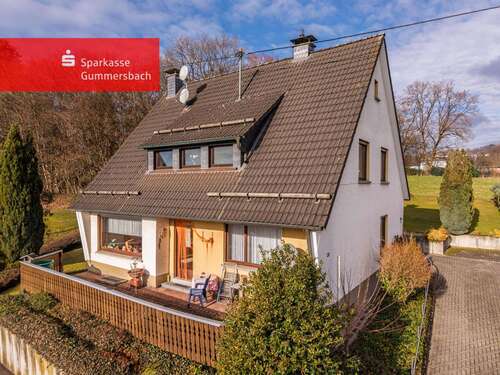 Foto - Haus zum Kaufen in Bergneustadt 298.000,00 € 140 m²