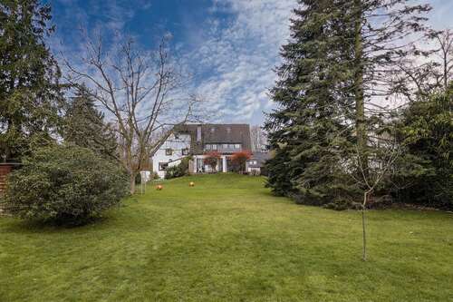 Foto - Haus zum Kaufen in Ratingen 750.000,00 € 229.5 m²