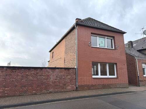 Foto - Haus zum Mieten in Linnich 840,00 € 109 m²