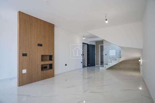Foto - Wohnung zum Kaufen in Fažana 450.000,00 € 125.87 m²
