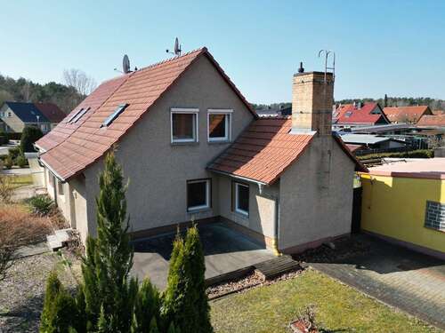 Foto - Haus zum Kaufen in Niedergörsdorf Altes Lager 170.000,00 € 78 m²