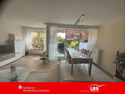 Foto - Wohnung zum Kaufen in Schwerin 160.000,00 € 65.92 m²