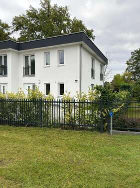 Foto - Haus zum Mieten in Schulzendorf 1.950,00 € 123.63 m²
