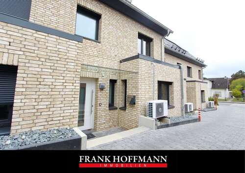 Foto - Haus zum Mieten in Oststeinbek 2.660,00 € 138.28 m²