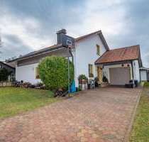 Haus zum Kaufen in Surheim 650.000,00 € 145 m²