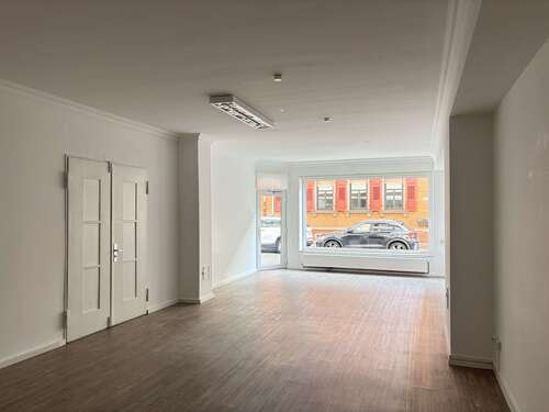 Foto - Einzelhandel in Neu-Isenburg 700,00 € 60 m²