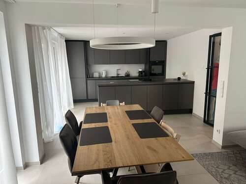 Foto - Haus zum Mieten in Obertshausen 2.240,00 € 140 m²