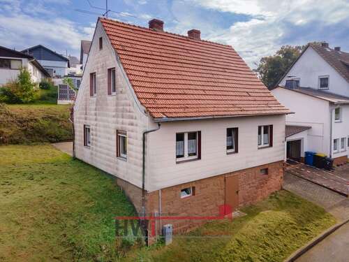 Foto - Haus zum Kaufen in Wohratal 89.000,00 € 110 m²