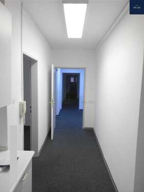 Foto - Büro in Stuttgart 3.000,80 € 248 m²