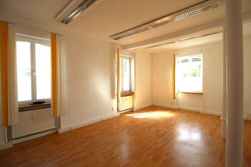 Foto - Büro in Niedernhausen 1.550,00 € 166 m²