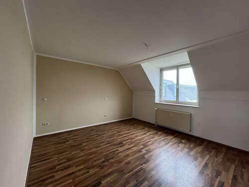 Foto - Wohnung zum Mieten in Zweibrücken 858,42 € 90.36 m²