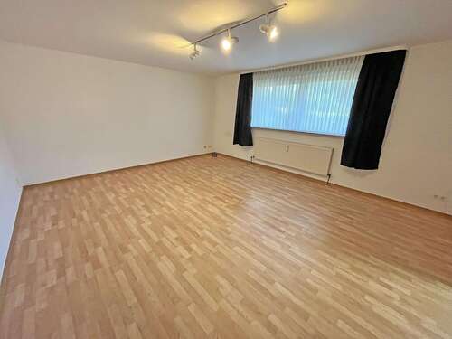 Foto - Wohnung zum Mieten in Niedernhausen 255,00 € 32 m²