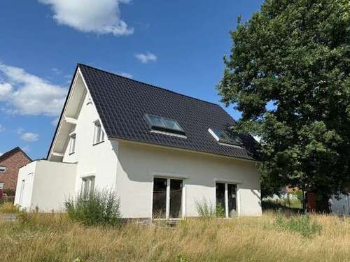 Foto - Haus zum Kaufen in Stemwede 238.000,00 € 152 m²