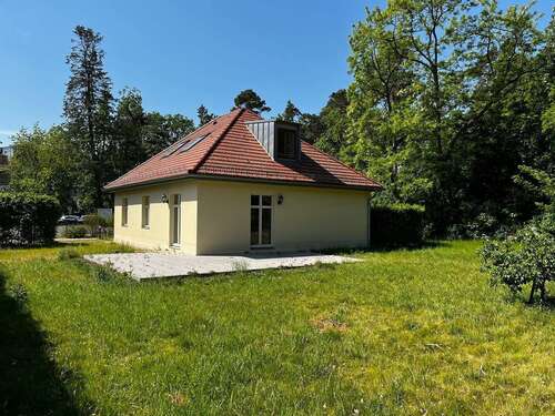 Foto - Haus zum Mieten in Potsdam 2.065,33 € 121.49 m²