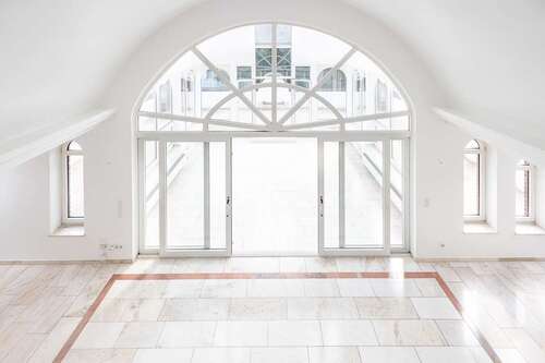 Foto - Wohnung zum Mieten in Düsseldorf Rath 2.500,00 € 329 m²