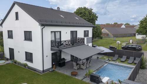 Foto - Haus zum Kaufen in Zolling 749.000,00 € 295 m²