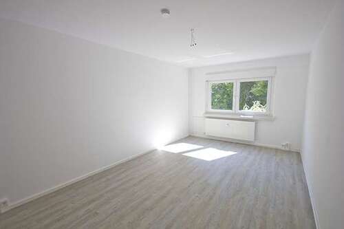 Foto - Wohnung zum Mieten in Halle (Saale) 236,00 € 40.56 m²