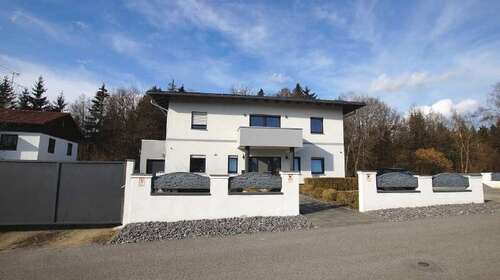 Foto - Haus zum Kaufen in Haselbach 850.000,00 € 261.05 m²