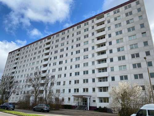 Foto - Wohnung zum Mieten in Halle (Saale) 429,00 € 70 m²