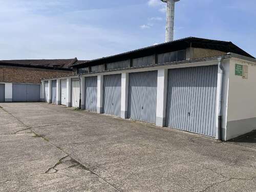 Foto - Garage zu vermieten in Landau 90,00 € 15.39 m²