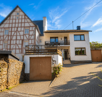Haus zum Kaufen in Ellenz-Poltersdorf 154.000,00 € 159 m²