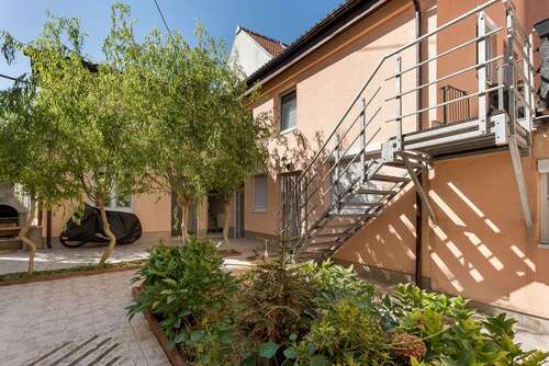 Foto - Haus zum Kaufen in Wiesbaden 1.095.000,00 € 383 m²